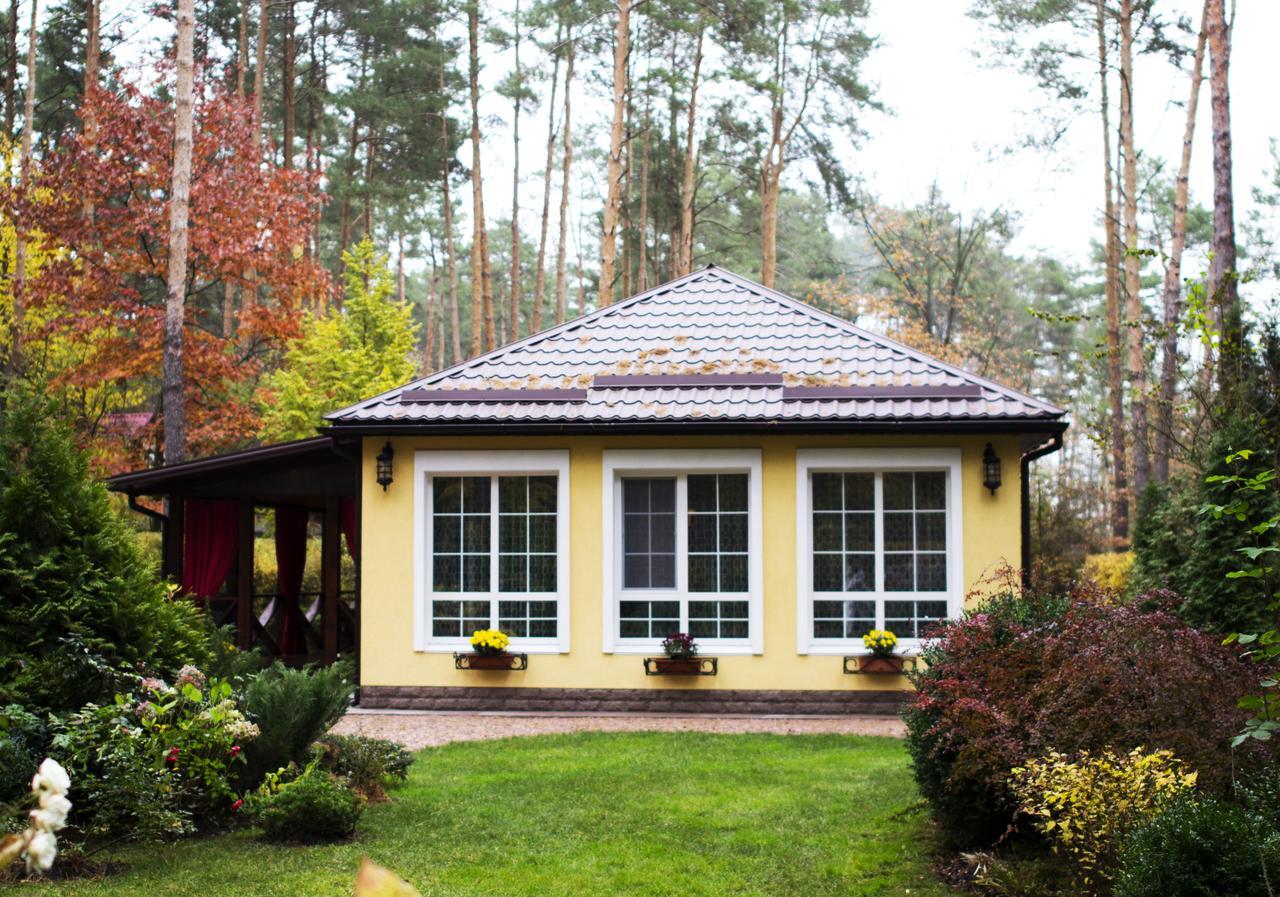 Gasthaus Domik V Lesy Lyutezh Exterior foto